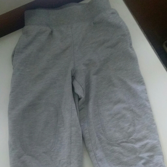 4 pieces 2t - Picture 4 of 5